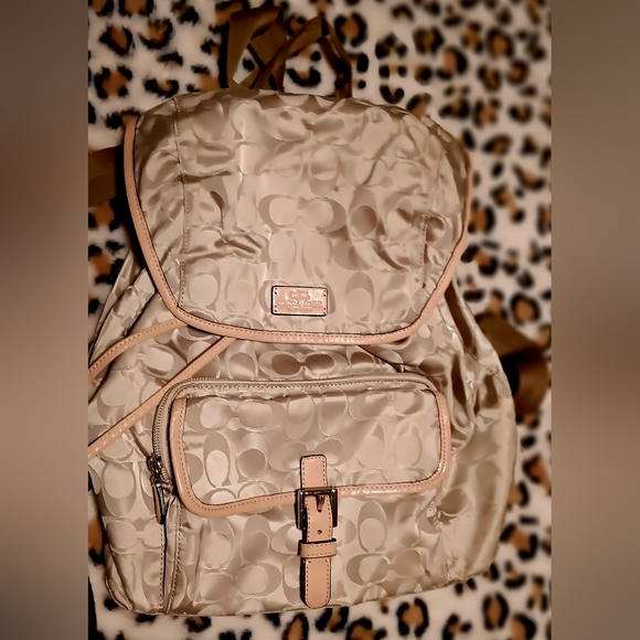 Coach Backpack very good condition ! - Picture 1 of 9